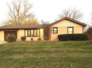 1715 Calhoun St, Peru, IL 61354