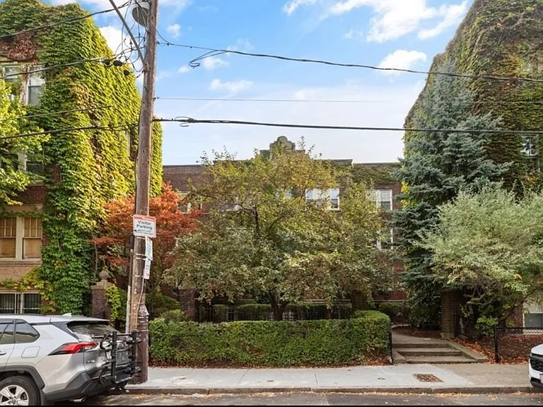 89 Chester St #3 — Photo 9