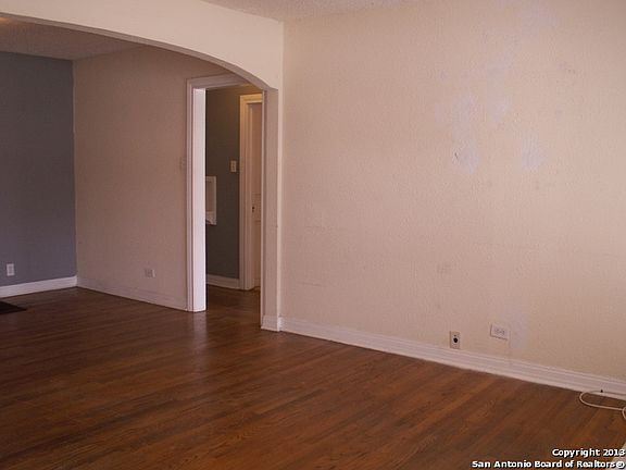 5th image of 423 Vanderbilt St
