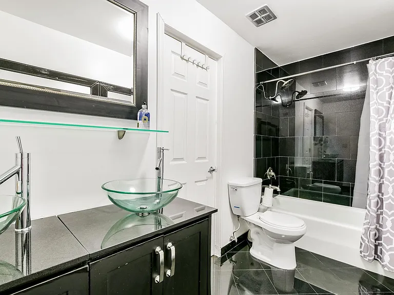 Bathroom 5: with combined Bathtub and Shower