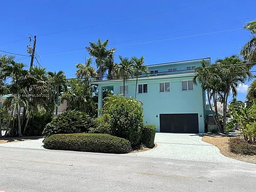 124 S Indies Dr Photo 1