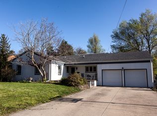 6528 Colby Ave, Windsor Heights, IA 50324