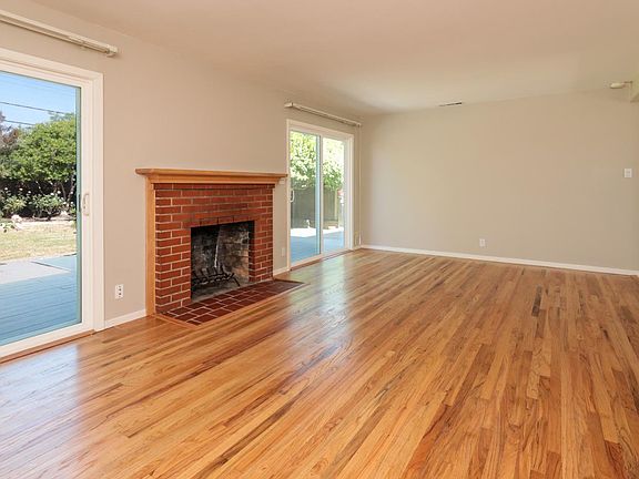 5th image of 895 Lois Ave