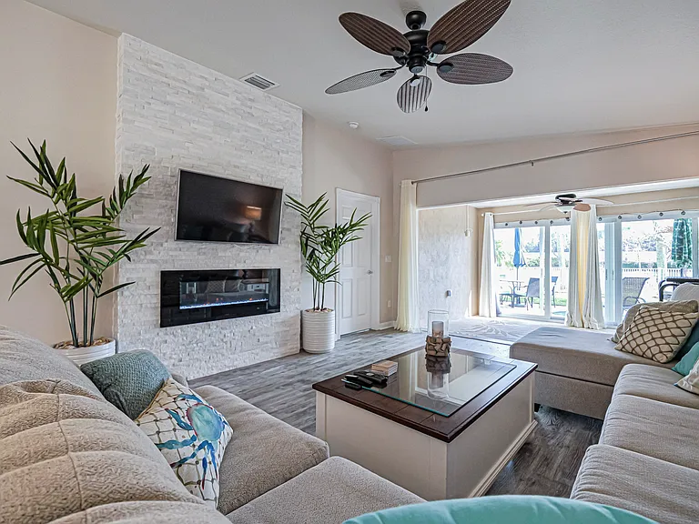 5395 Dominica St — Photo 3