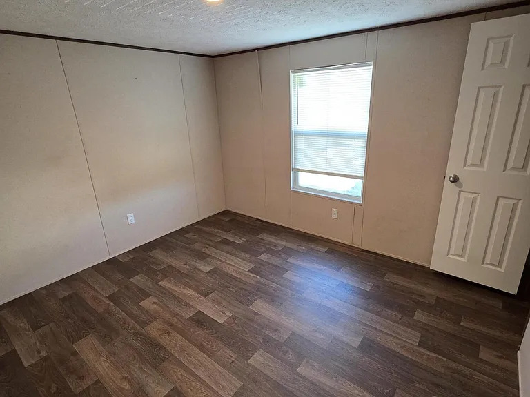 5921 Nadine Rd #E — Photo 8