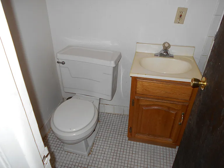 1427 E Tremont St #2 — Photo 14