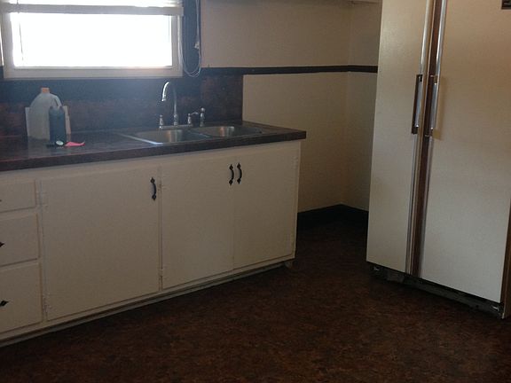 3rd image of 1208 W 11th St