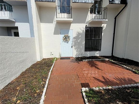 3rd image of 13505 NE 20th Ct #13505