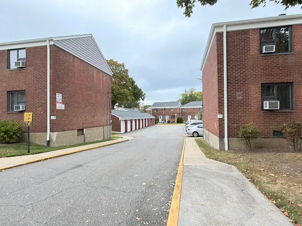 217-11 73rd Avenue image 4 of 17