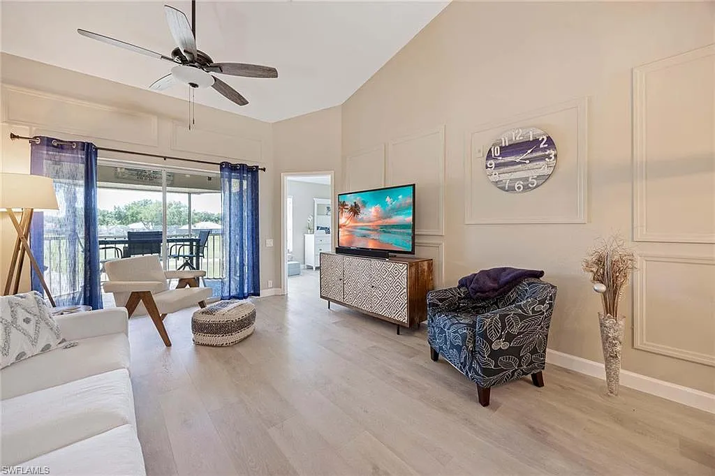2 bed, 2.0 bath, 1204 sqft, $6,000 — Photo 4