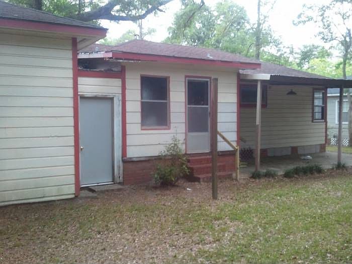 2nd image of 2371 S Buena Dr