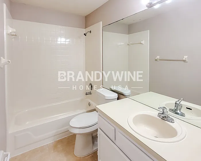 542 Queensbridge Dr — Photo 16