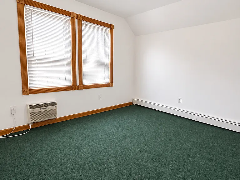 38 Sylvan St #2 — Photo 2