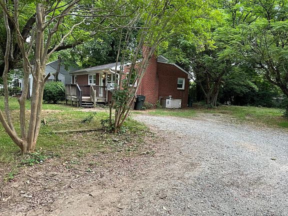 5th image of 208 Lawrence St