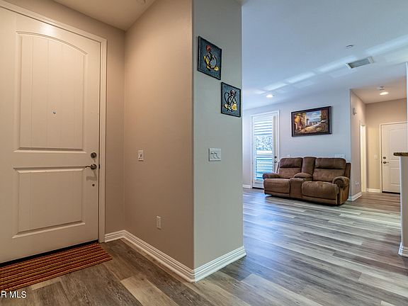 3rd image of 37 Secret Hollow Ln