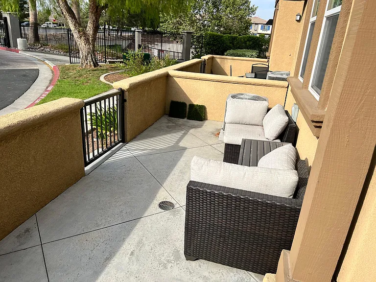 26081 Iris Ave #C — Photo 4