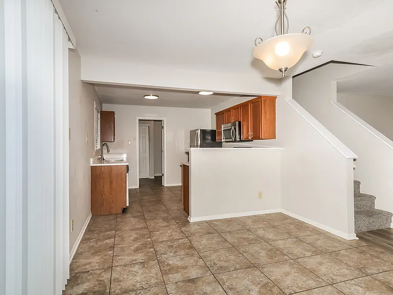 10936 Mansfield Way — Photo 7
