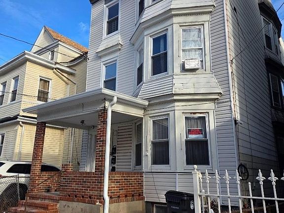 2nd image of 42 Seymour Ave