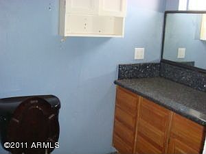 5th image of 2220 W Del Oro Cir