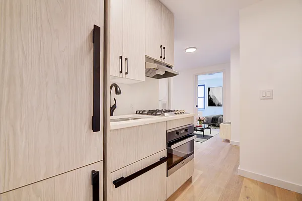 Rented by REAL New York | media 14