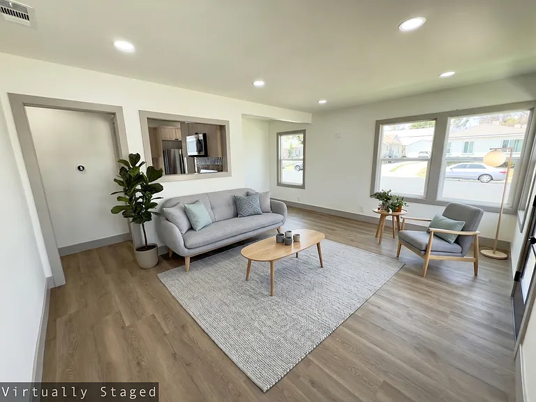 2510 Termino Ave #A — Photo 10