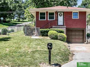 5658 S 51st Ave, Omaha, NE 68117