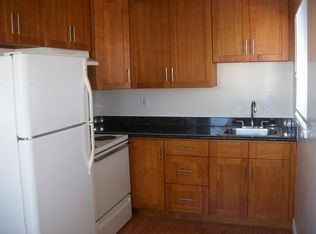 1296 Laurel St APT 7, San Carlos, CA 94070