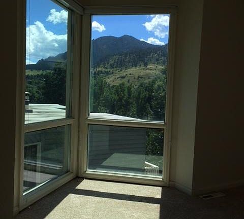 wake up to flatiron views and wonderful bedroom deck