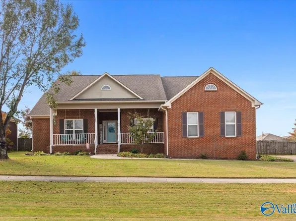 106 Fox Run Dr, Meridianville, AL 35759