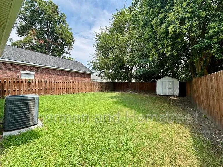 831 Dantignac St #831 DANTIGNAC ST — Photo 11