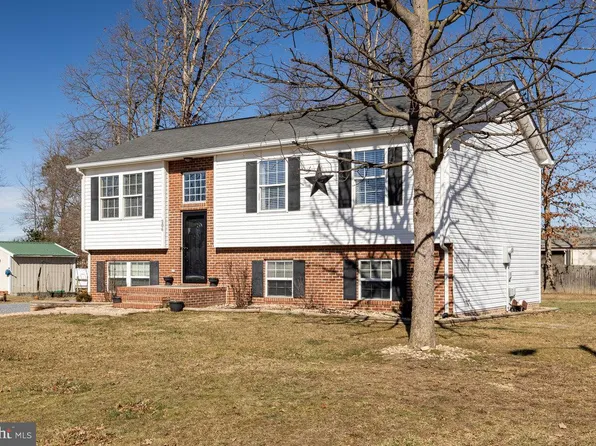 206 20th St, Grottoes, VA 24441