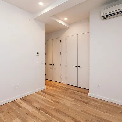 Rented by Nooklyn NYC LLC | media 42
