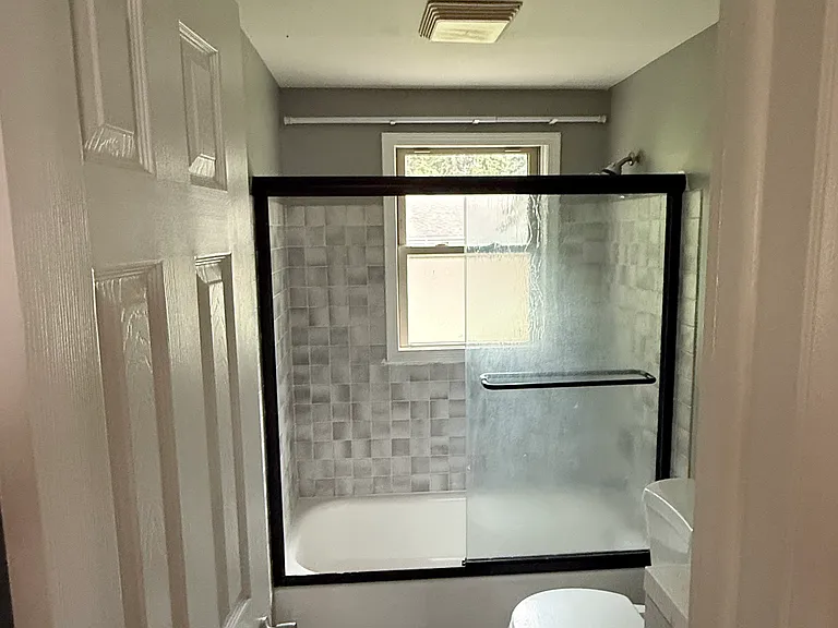 1403 N Highland Pkwy — Photo 4