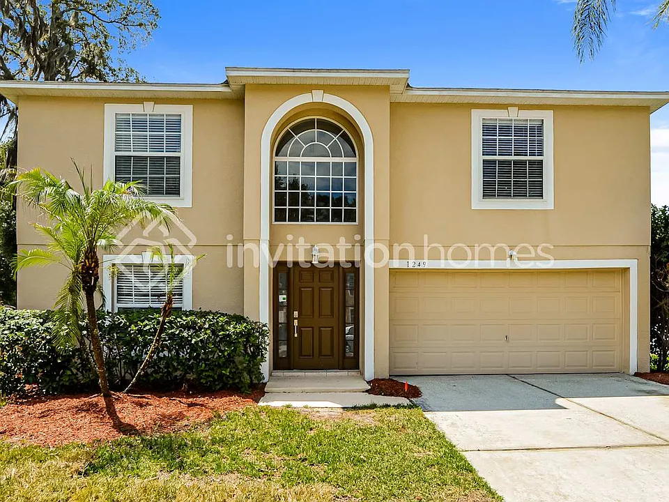 1249 Stonewater Cir