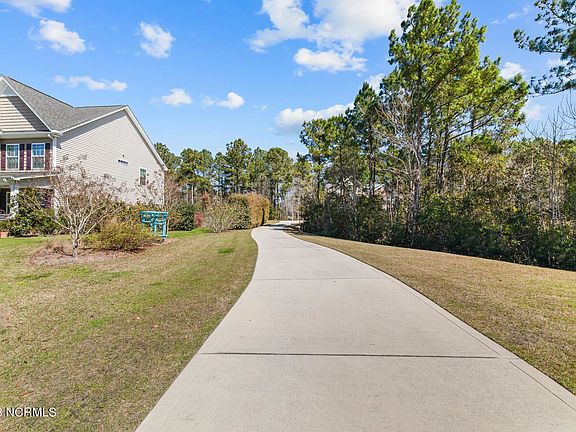 4th image of 106 Creek End Ct