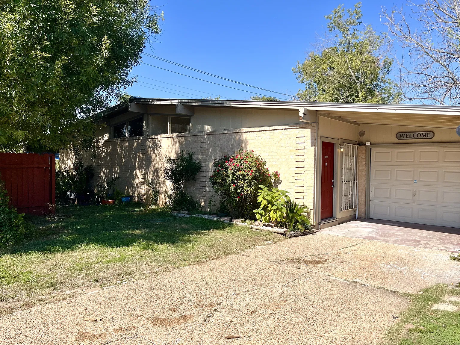 8400 Whittman Cove - A — Photo 1
