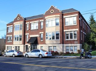 1529 SE Hawthorne Blvd APT 201, Portland, OR 97214