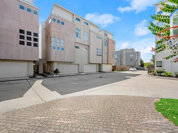 2316 Sperber Ln, Houston, TX 77003