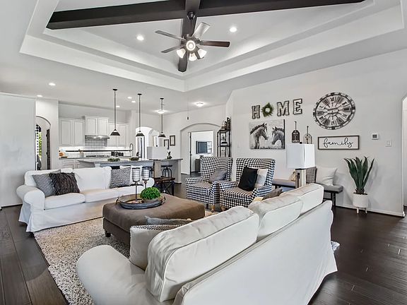 Great room with tray ceiling