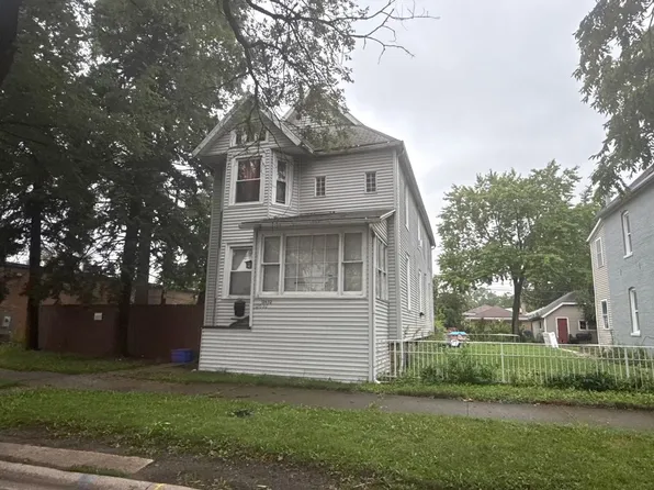 12632 S Page St, Calumet Park, IL 60827