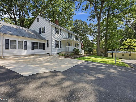 2nd image of 25145 Holly Rd