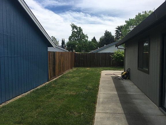 2nd image of 778 Meadowhawk Dr