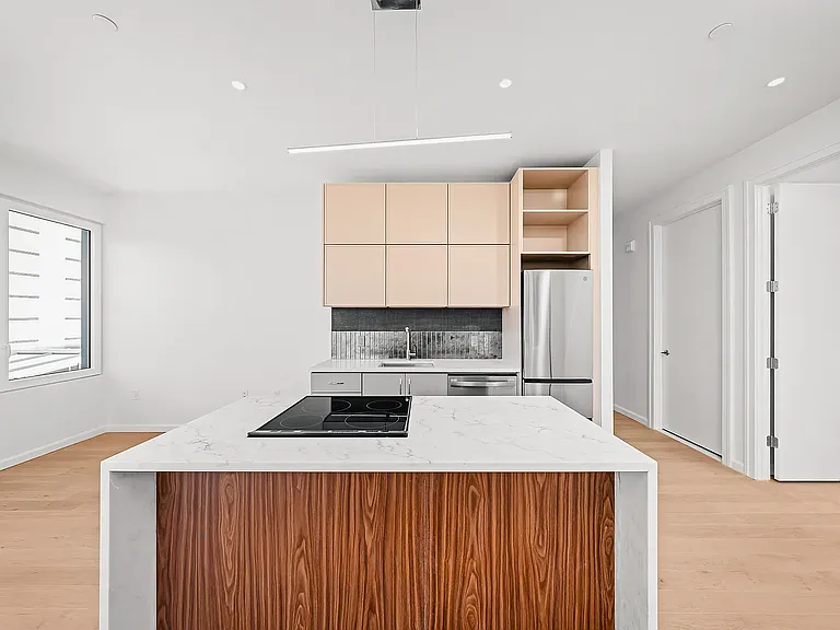41-15 24th St #616 — Photo 9