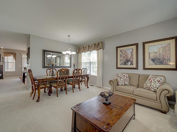 4th image of 4147 Milford Ln