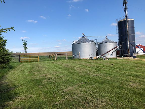 2.25 acres fenced in pasture