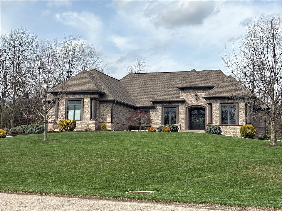 1st image of 678 Grand Wood Ct