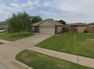 7508 S Gardenia Ave, Broken Arrow, OK 74011