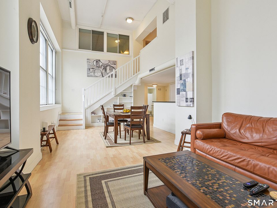 1st image of 124 Court Street #5