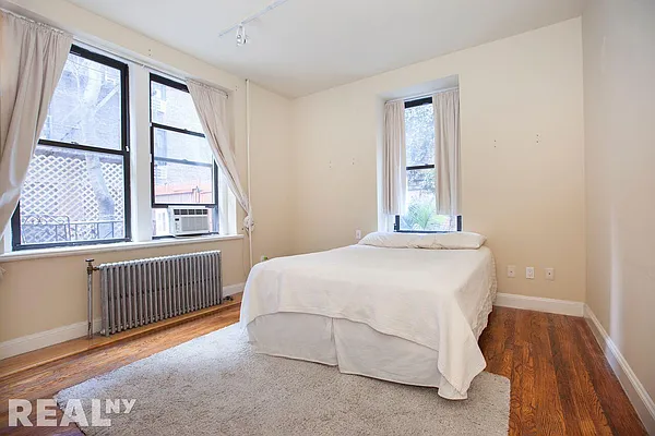 Rented by REAL New York | media 13