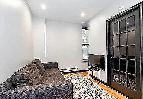 2nd image of 401 E 62nd St APT 3A
